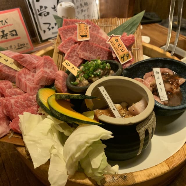 焼肉盛り合わせ